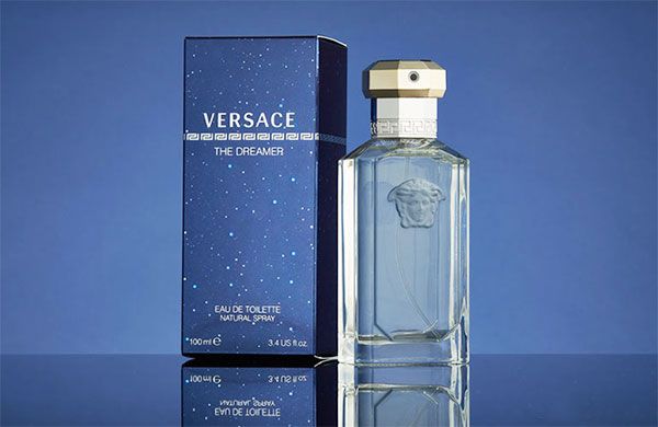 Thiết kế chai nước hoa Versace The Dreamer 100ml nhẹ nhàng, tinh xảo